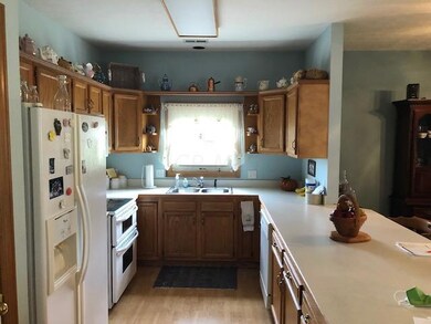 106 Camber Dr, Circleville, OH 43113 - photo 6