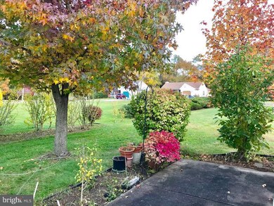 79 Knollwood Dr, Woodbury, NJ 08096 - photo 5