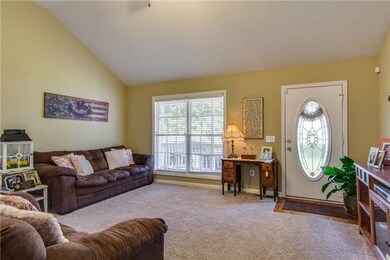 217 Warren Cir, Shelbyville, TN 37160 - photo 4