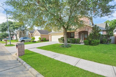 3831 Misty Falls Ln, Friendswood, TX 77546 - photo 4