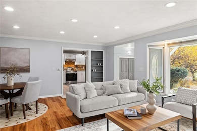 1827 Pleasant St, West Des Moines, IA 50265 - photo 6