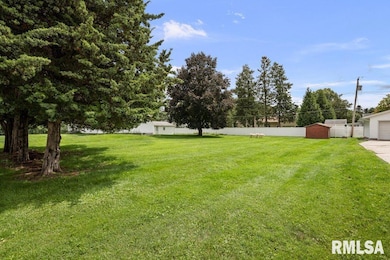 4306 16th Ave, Moline, IL 61265 - photo 5