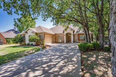 2610 Royal Ln, Granbury, TX 76049 - photo 3