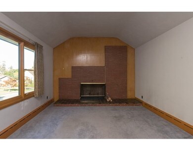 38 Lindbergh Ave, Holyoke, MA 01040 - photo 6
