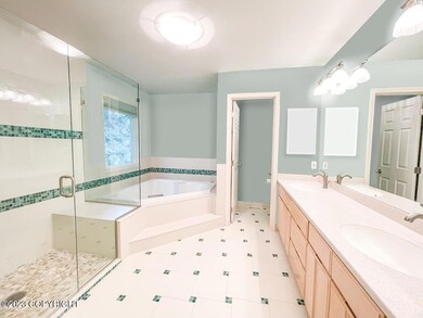 Primary Suite Bathroom