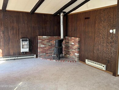 7504 Crestview Dr, Tobyhanna, PA 18466 - photo 3