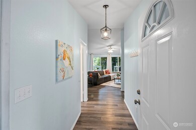 22304 Autumnwood Ct SE, Yelm, WA 98597 - photo 4