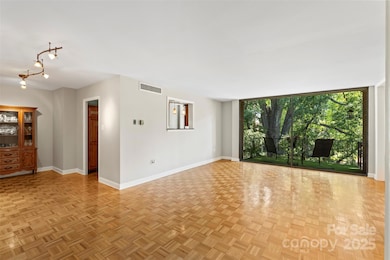 Queens Tower Condominium unit 402, Charlotte, NC 28207 - photo 4