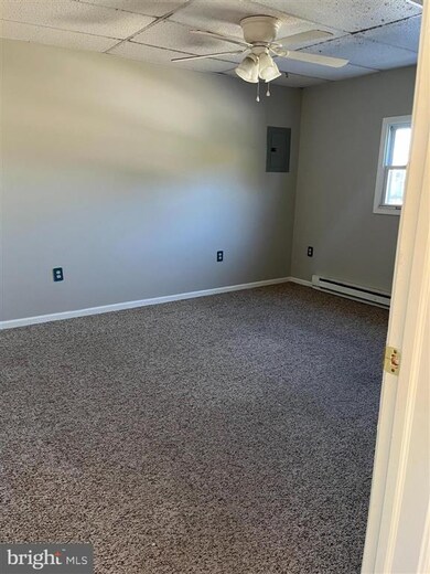 4877 Kutztown Rd unit 2B, Temple, PA 19560 - photo 5