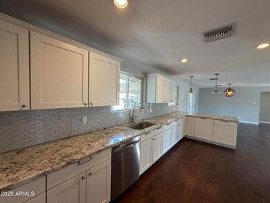 6820 E Pinchot Ave, Scottsdale, AZ 85251 - photo 5