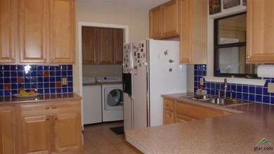 7800 Chancery Ln, Tyler, TX 75703 - photo 6