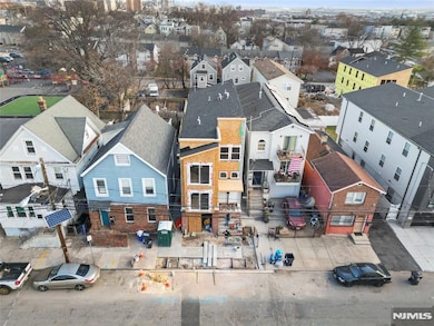 388 S 9th St, Newark, NJ 07103 - photo 3