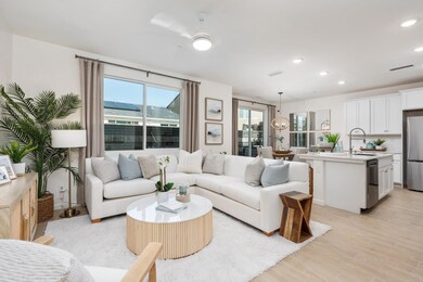 6546 E Crimson Dr, Fresno, CA 93727 - photo 4