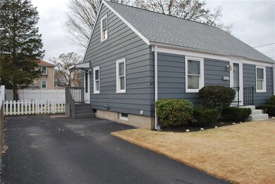 16 Cumberland St, Pawtucket, RI 02861 - photo 4