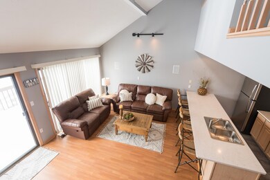 LR/Kitchen
