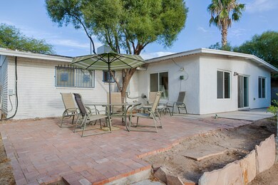 6233 N Oracle Jaynes Station-9