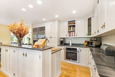 8 Homestead Rd, Wellesley, MA 02482 - photo 7