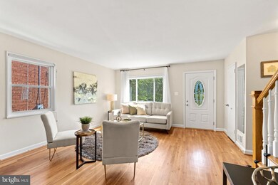 108 W Taylor Run Pkwy, Alexandria, VA 22314 - photo 7