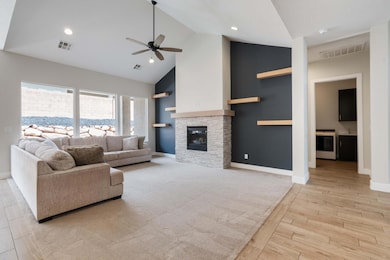 4.Living Room