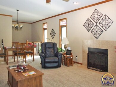 6332 SW Monarch Ct, Topeka, KS 66610 - photo 4