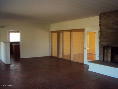 livingroom towards kitchen & family room