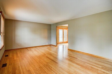 04-Front Room