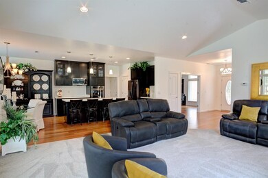 173 Wild Goose Ln, Merlin, OR 97532 - photo 7