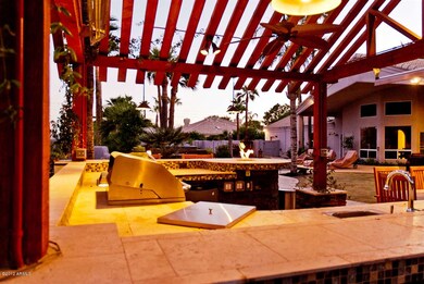 10729 N 75th-9