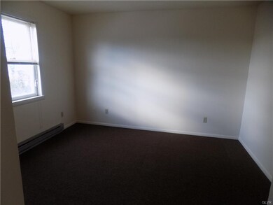 bedroom unit 5