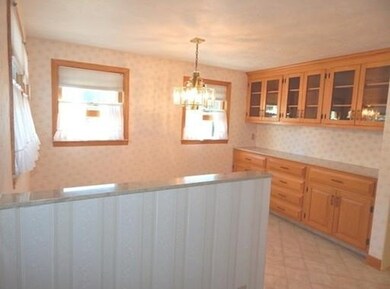 67 Packard St, Hudson, MA 01749 - photo 5