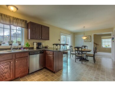 46 Taylor Ln, Concord, NH 03303 - photo 4