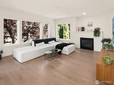 1029 Belmont Ave E unit 305, Seattle, WA 98102 - photo 4