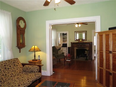 19 Pitman St, Providence, RI 02906 - photo 7