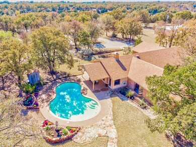 10802 Mineral Wells Hwy, Weatherford, TX 76088 - photo 2