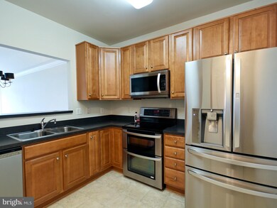 8600 Roaming Ridge Way unit 404, Odenton, MD 21113 - photo 2