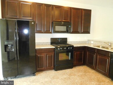 17003 Gibson Mill Rd unit 92, Dumfries, VA 22026 - photo 5