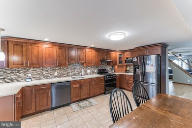 2620 Ash St, Philadelphia, PA 19137 - photo 6