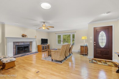 108 NE 41st St-40