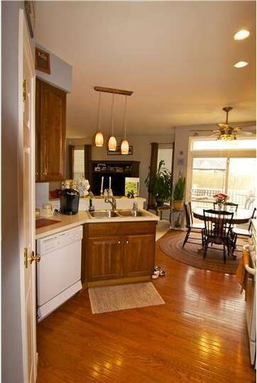 91 N Savanna Dr, Pottstown, PA 19465 - photo 6