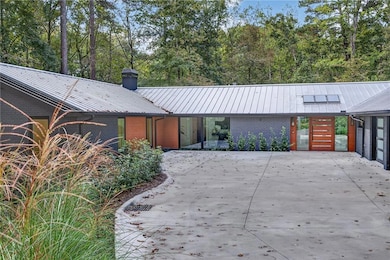 585 Amberidge Trail NW, Atlanta, GA 30328 - photo 5