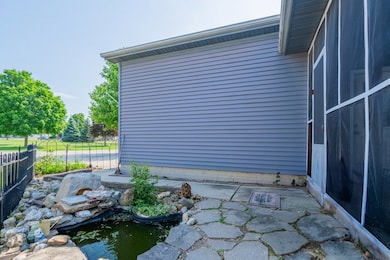 1515 Belclare Rd, Normal, IL 61761 - photo 6