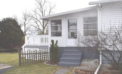 186 Lake Shore Dr, East Weymouth, MA 02189 - photo 2