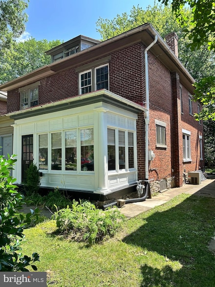 327 S West End Ave, Lancaster, PA 17603