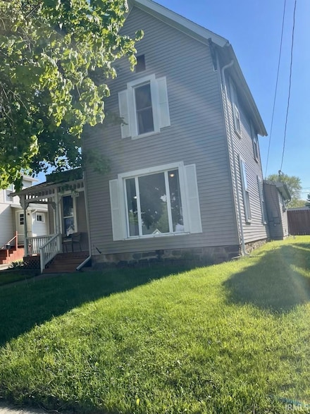 1504 Guilford St, Huntington, IN 46750