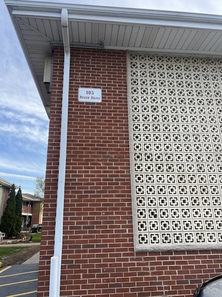 105 Dover Dr Unit 19, Des Plaines, IL 60018