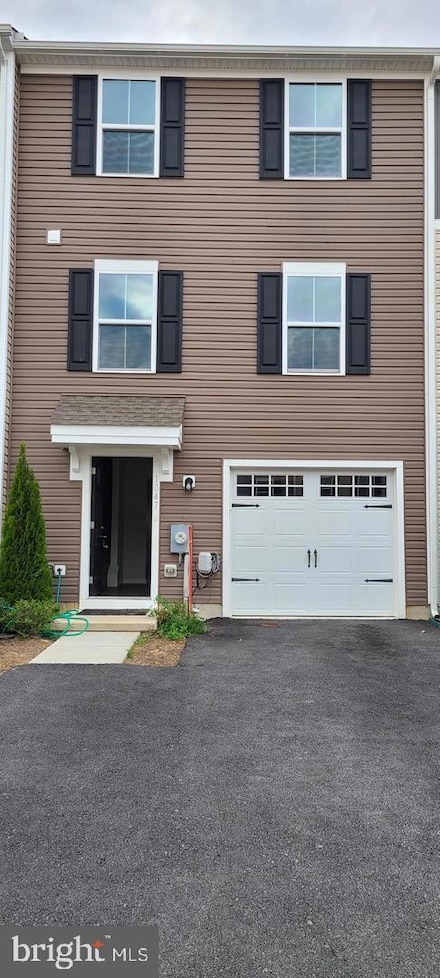 1047 Wickersham Way, Middletown, DE 19709