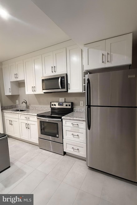 25287 Justice Dr, Chantilly, VA 20152