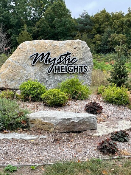 10827 Mystic Heights Trail Unit 9, Mattawan, MI 49071