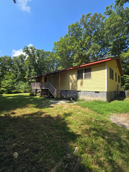 333 Raven Cliff Rd, Graysville, TN 37338