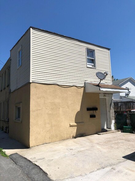 53 Parsonage St, Pittston, PA 18640